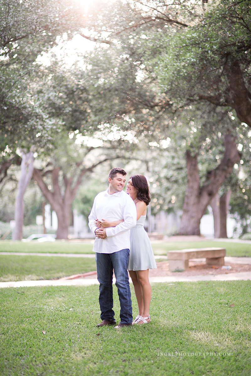 Austin TX Couples Photographer 12.jpg