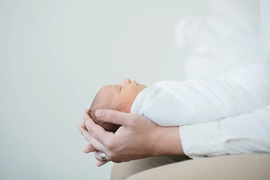 Austin Newborn Photographer 08.jpg