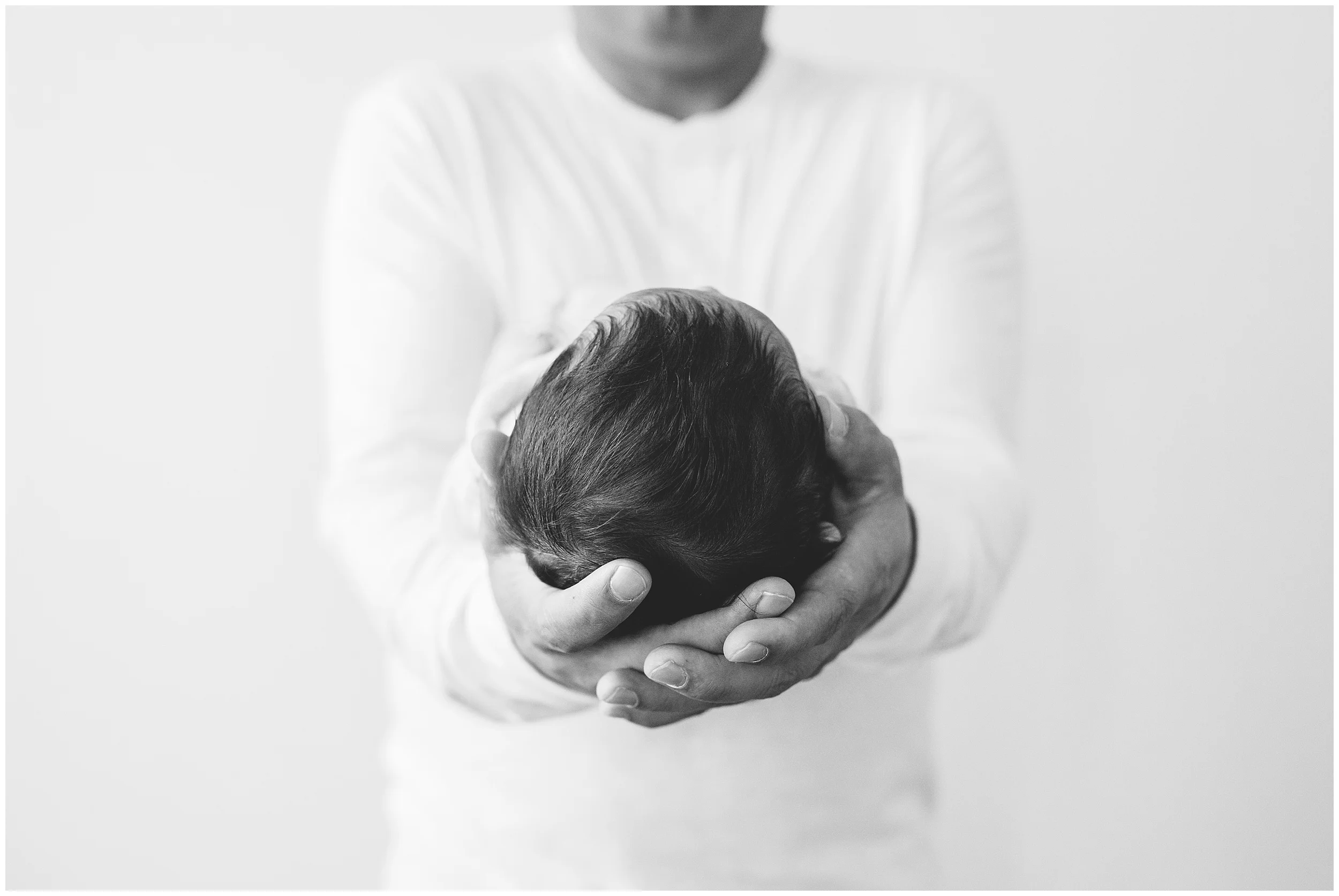 Austin Newborn Photographer01.jpg