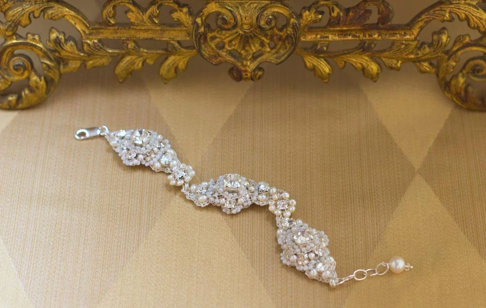 kristen-d-acanthus-set-2613.jpg