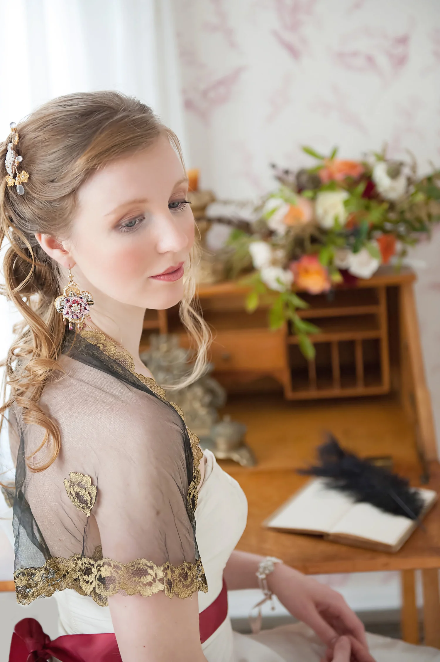 Autumn Elizabethan Love Sonnet Wedding Inspiration Shoot