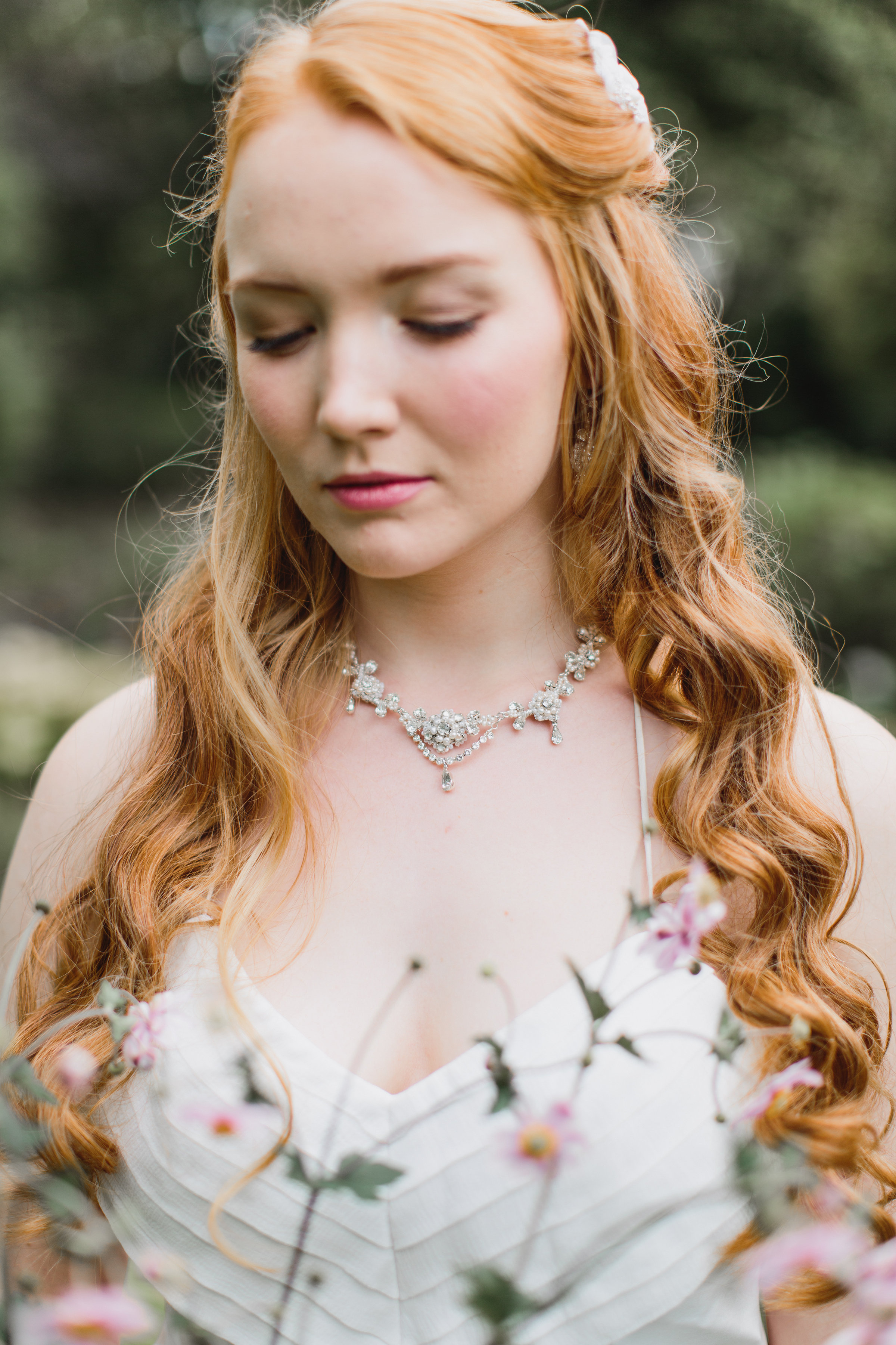   Gardenia Necklace &amp; Myrtle Hair Chain  
