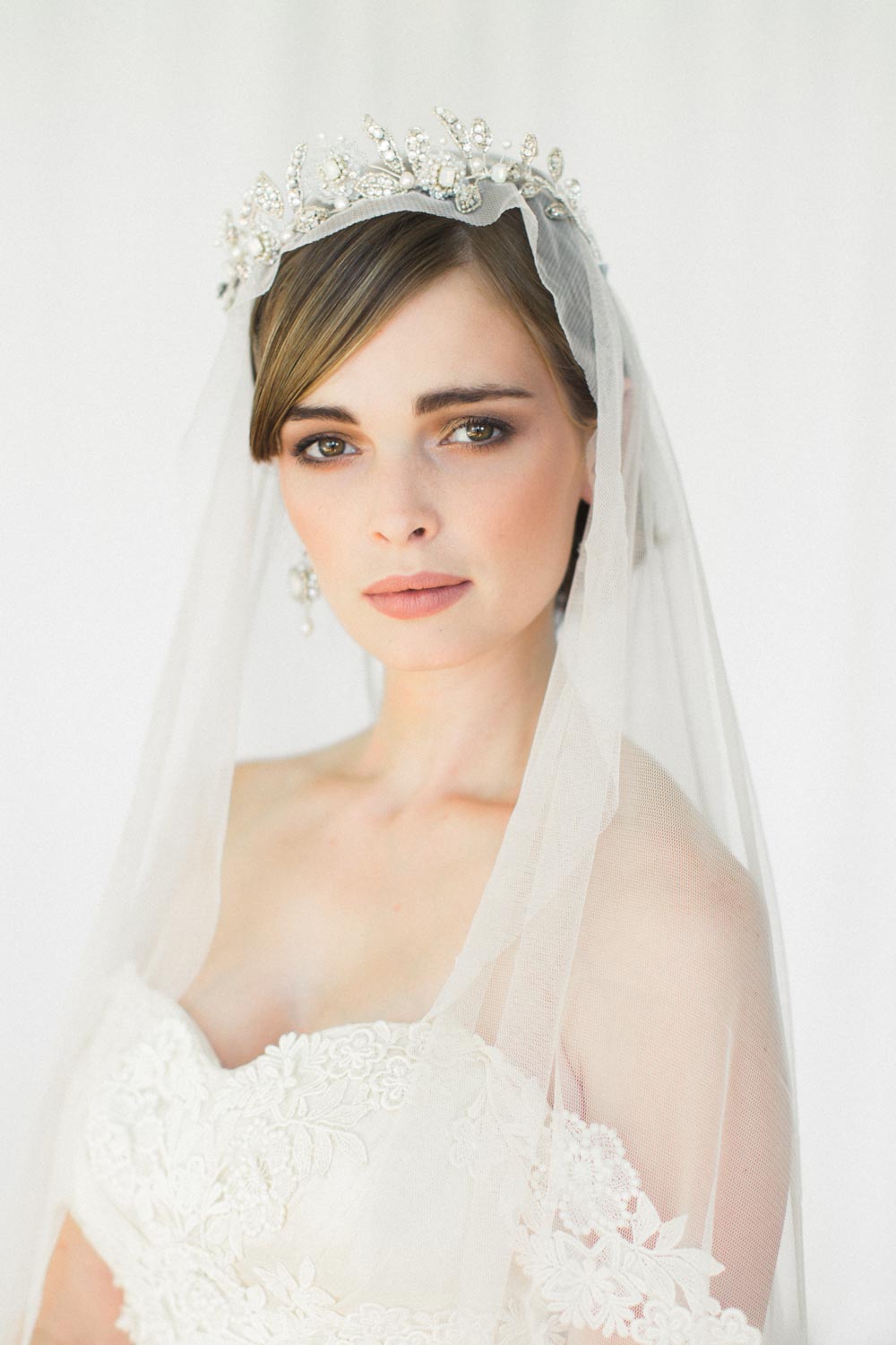 21 Stunning Wedding Veil Ideas From Real Brides