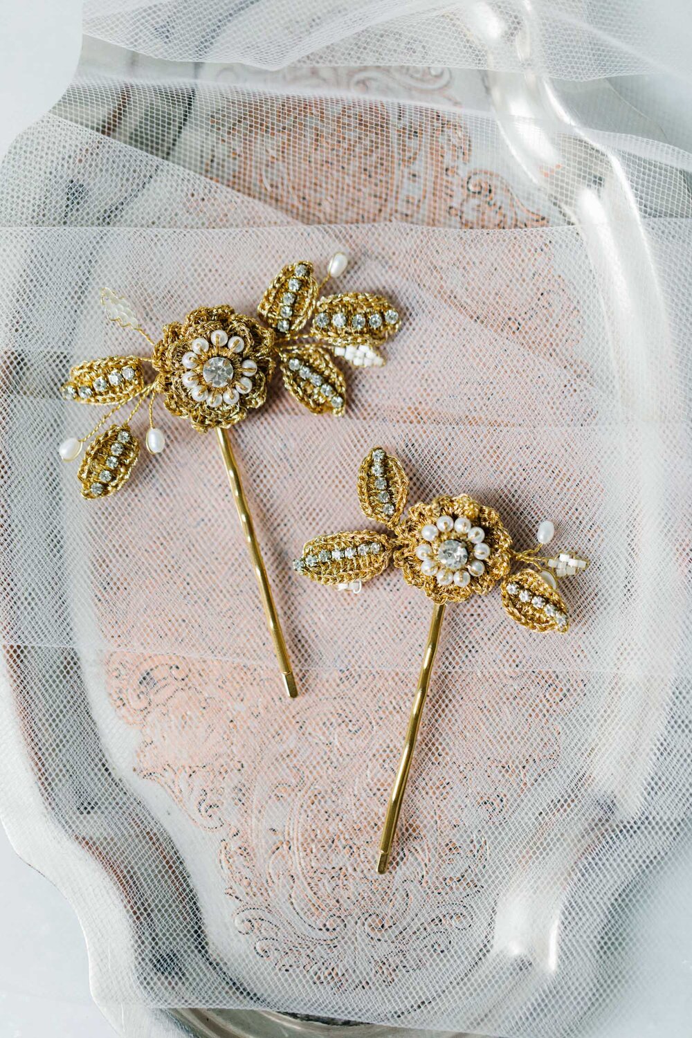 Gold Rose Flower Wedding Hair Pins Crystal, Pearl, Lace Bridal Bobby Pins  Decorative Hair Pins — Edera Jewelry Heirloom Lace Wedding Accessories