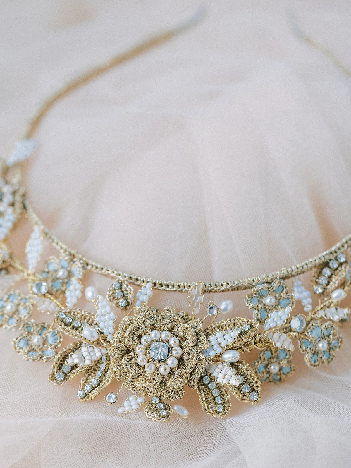 Exquisite Rhinestone Tiara Headband – Bridal Wedding Tiara, Silver Plated (Janefashions H319)