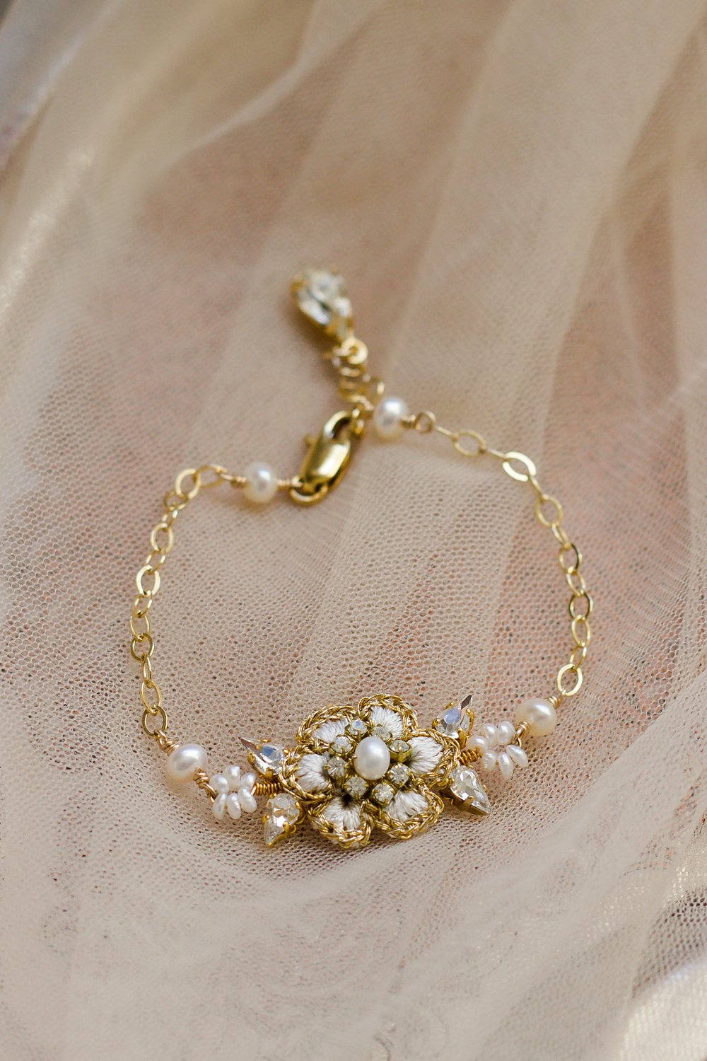 simple gold flower necklace  Bridal gold jewellery, Gold necklace