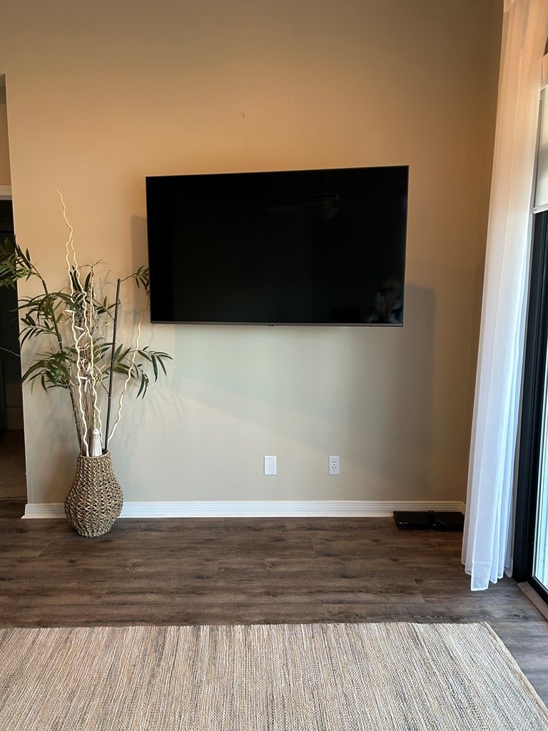 Livingroom TV.jpg