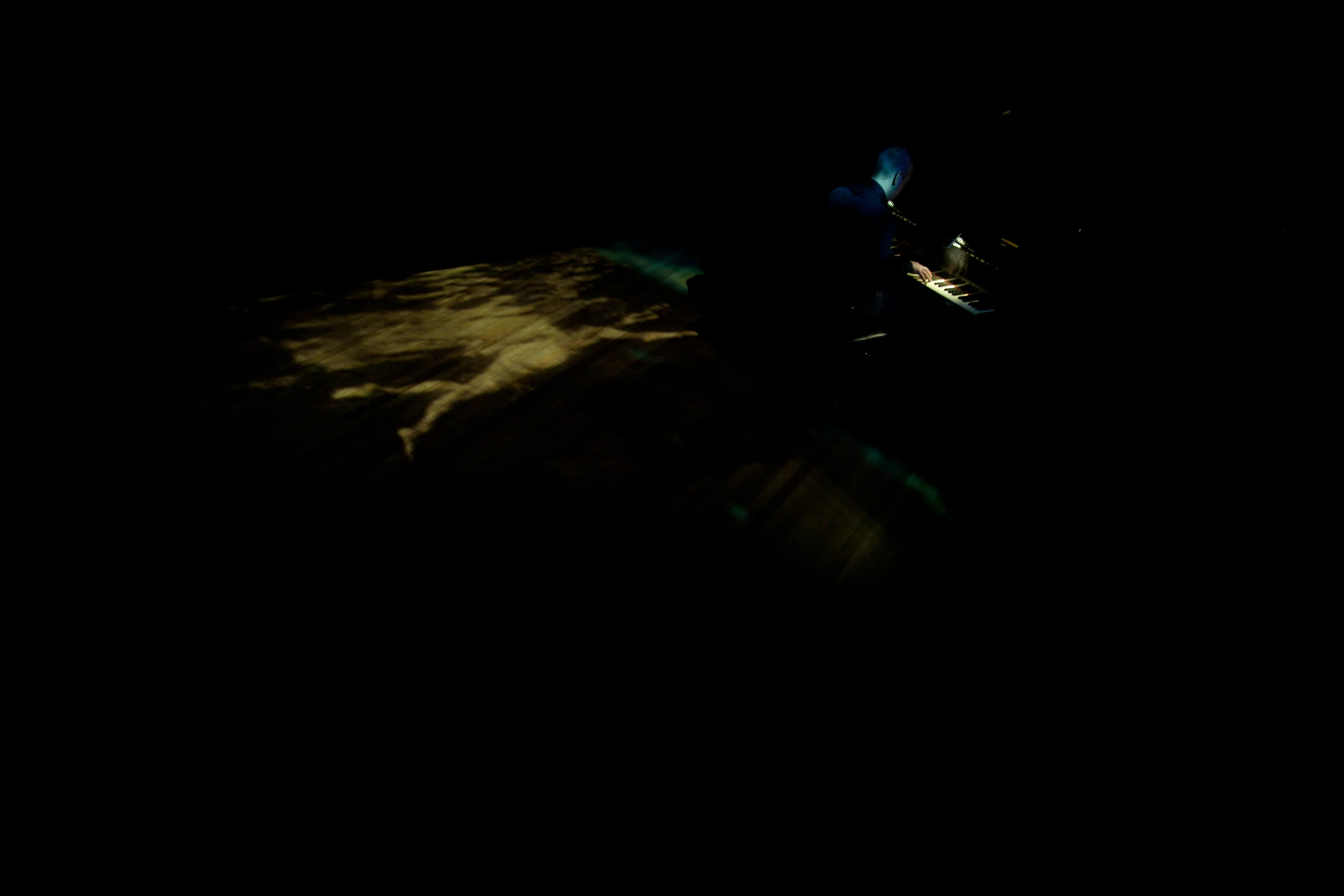 Ukiyo-e: floating world , commissioned one hour film designed as a video projection for solo piano performance, Fringe, (Melbourne), 2010. Photography by James Morgan.