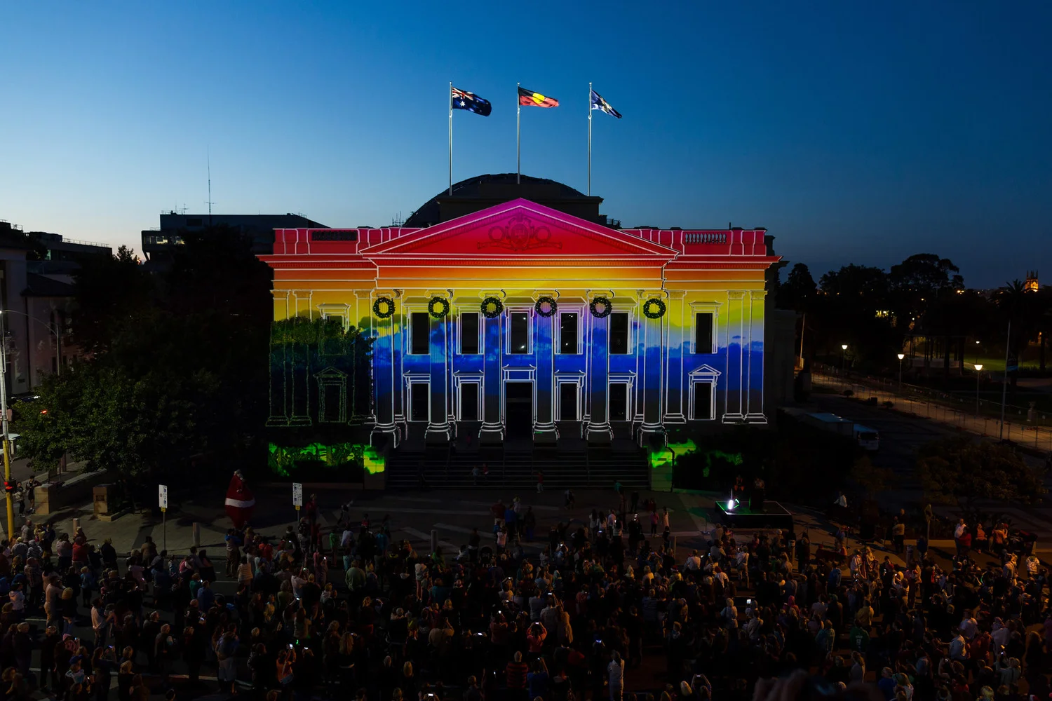 Projection+Amanda+Morgan+Nick+Azidis+Geelong+City+Hall.jpg