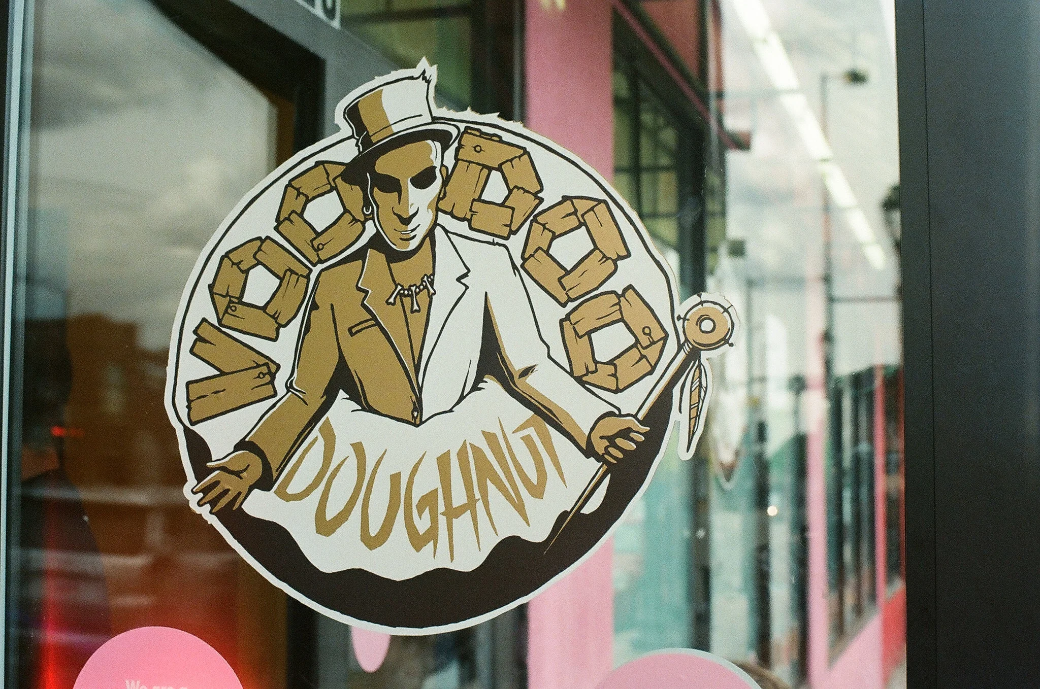 Last summer, Sam and I set out to try the "Top 10 donuts in Denver." This was before the first non-Oregonian Voodoo opened on Colfax. I believe that all 10 donuts are now sold within these walls. 