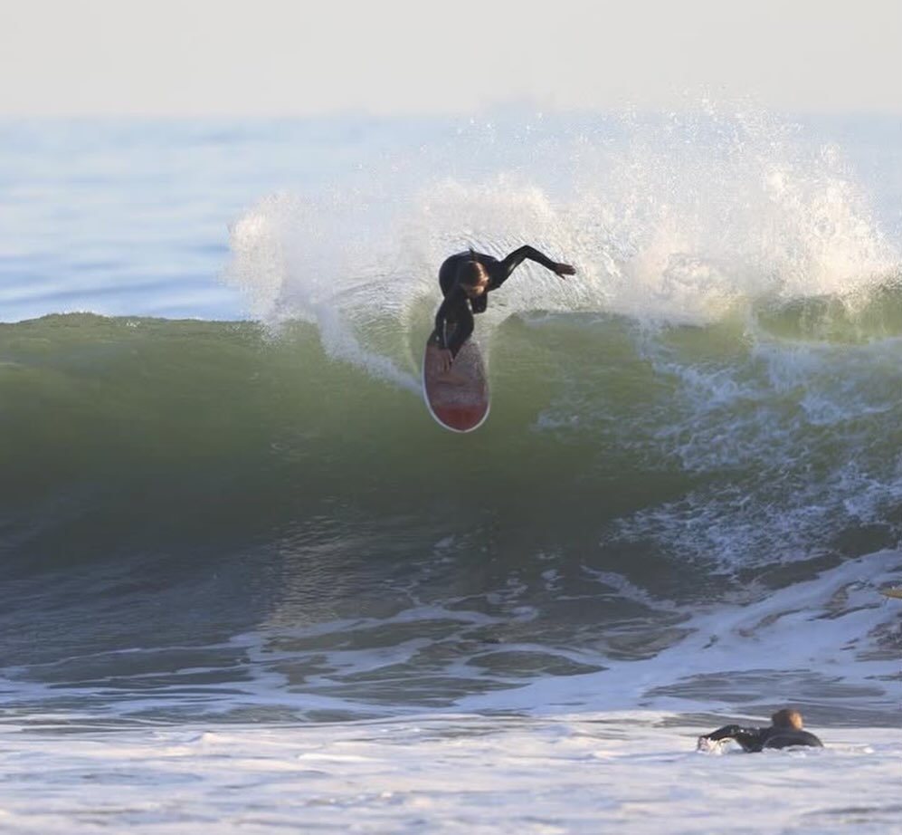 Recent winter @franksterseely showing the boys how it&rsquo;s done, regardless of equipment choice. Can we also take a moment to appreciate the effortless backside style going on? 

Just saying&hellip;.

1. 📷 @silder_melendez 
2. 📷 @mylesmess