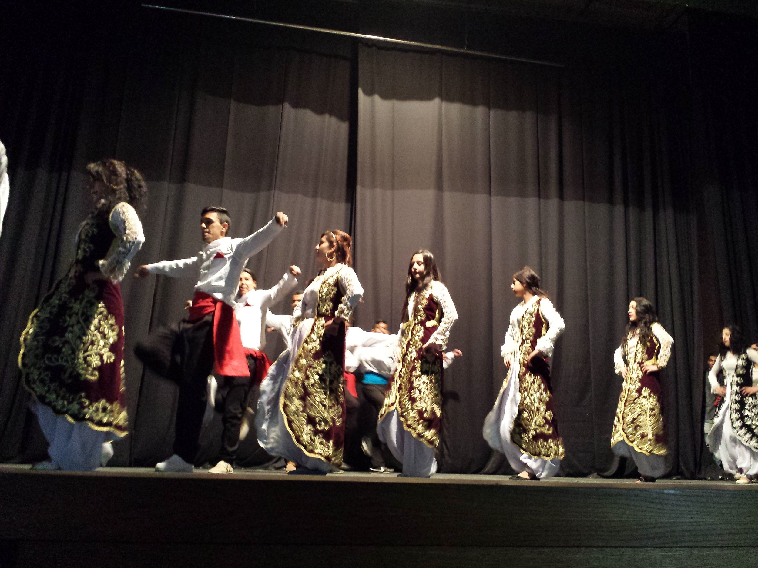 Shukarno Talenti perform in Mitrovicë/a