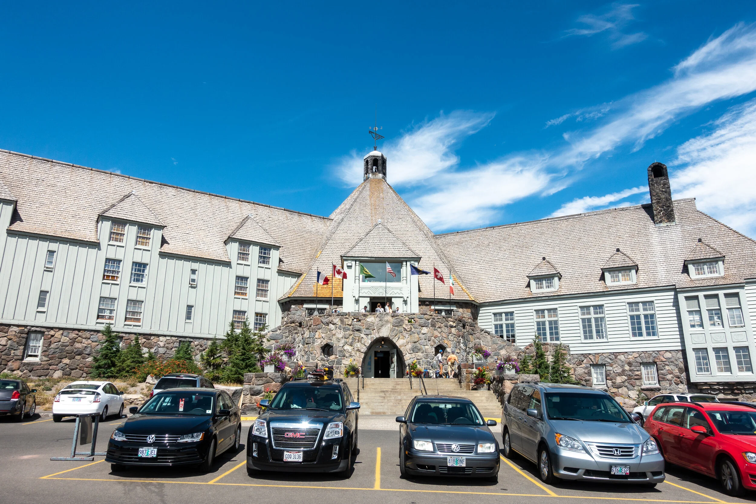 timberline-lodge-oregon-pct.jpg
