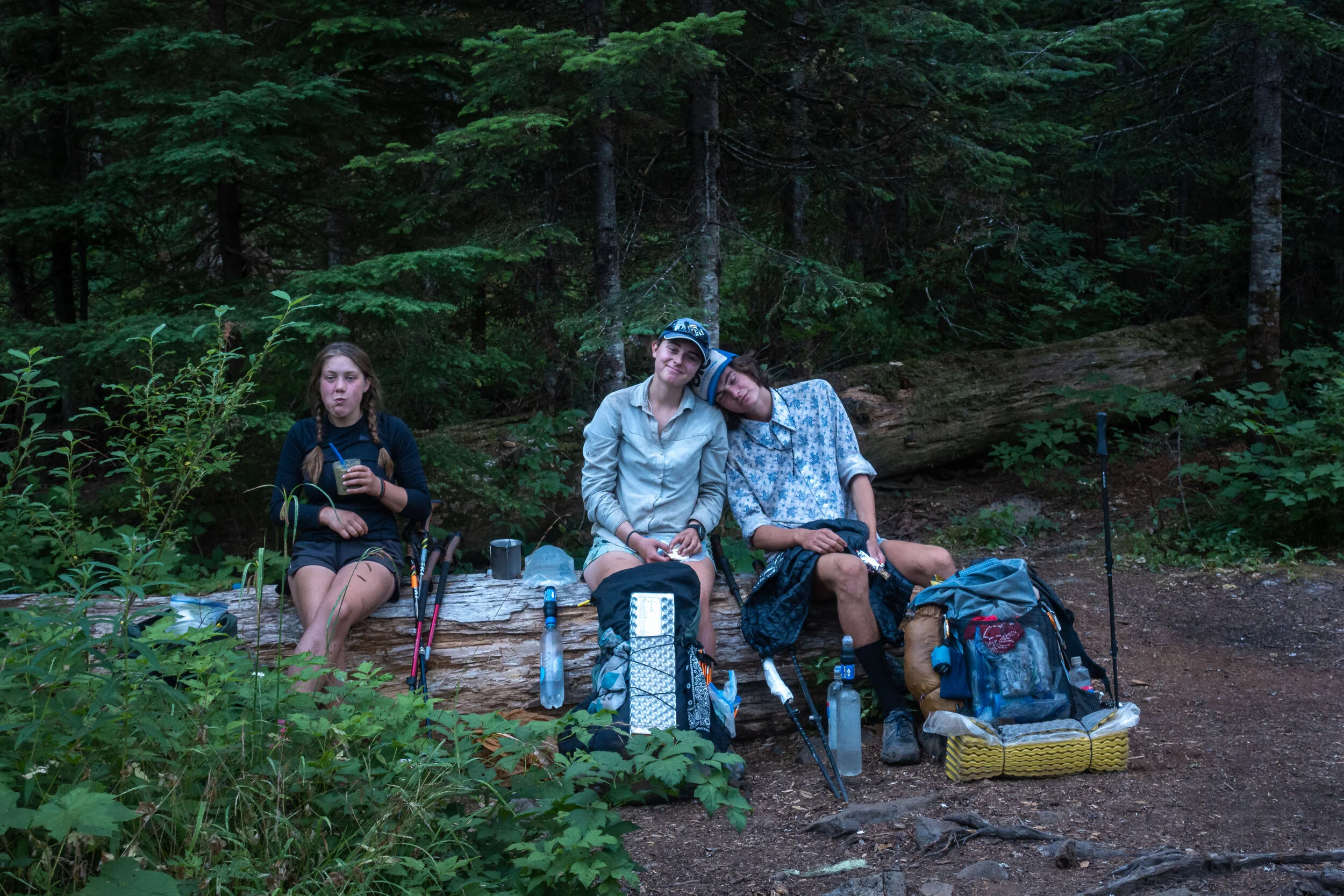 Snacks make you tired.