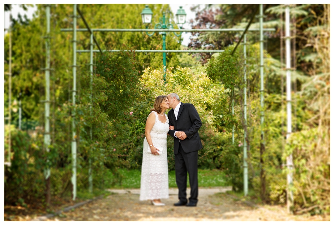 BloomandLo_AtlantaPhotographer_AmeliaTatnall_WeddingPhotography_DestinationWeddings_France_FrenchWedding_Taverny_Paris_BackyardWedding_CityHallWedding_JoelleandGheorghe_0014.jpg
