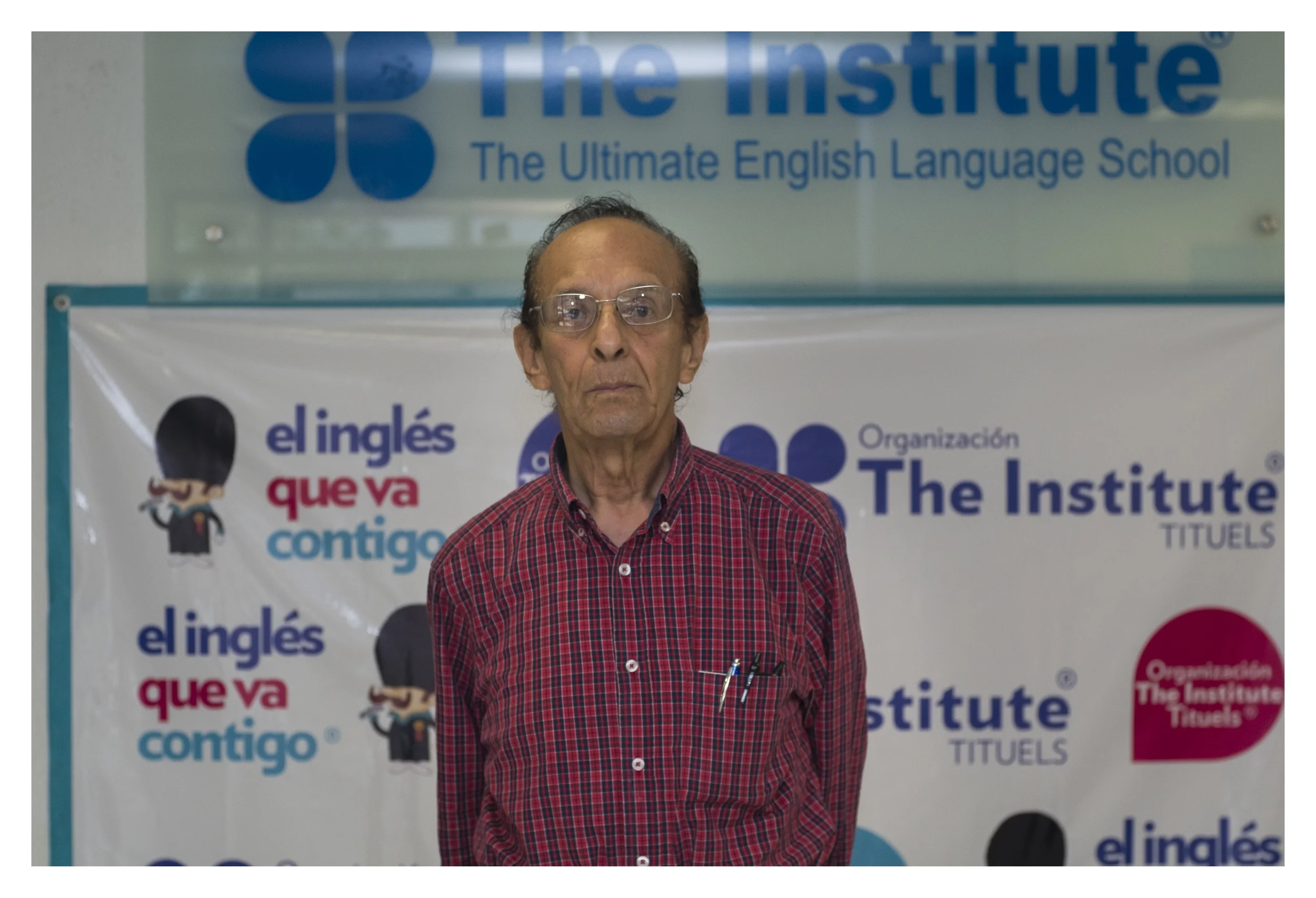 "La vida es de relaciones, si la barrera de un idioma es abatida, mi vida cambia" - Don Ramón Valencia Cornejo, un alumno ejemplar.