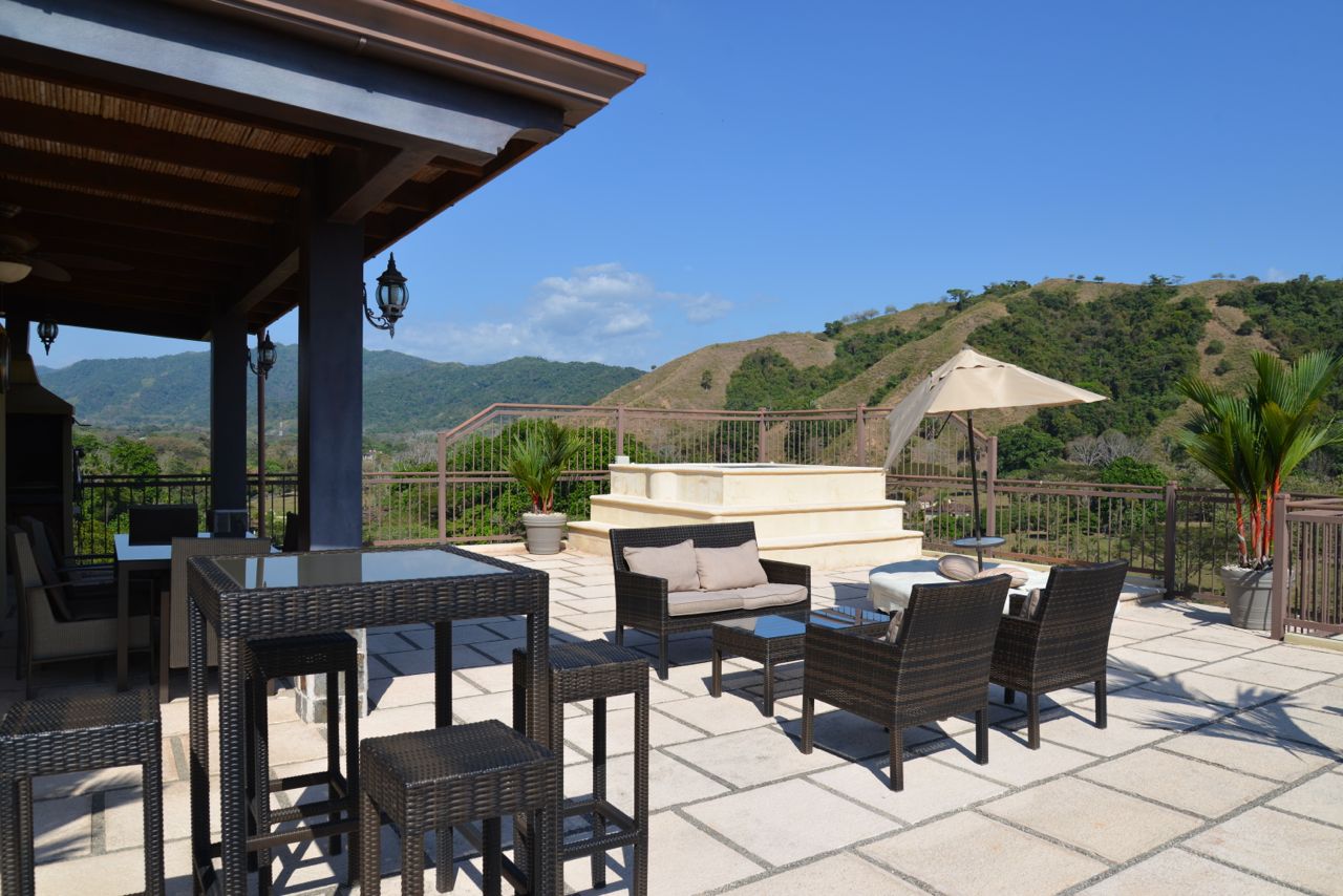 La_Torre_2bdrm_14.jpg