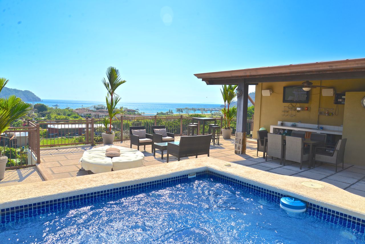 La_Torre_2bdrm_16.jpg
