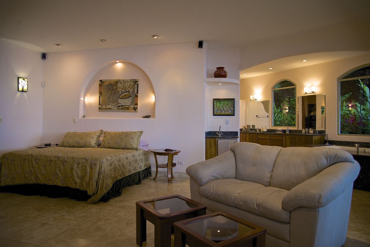 Southbeach_Paradise_26.jpg