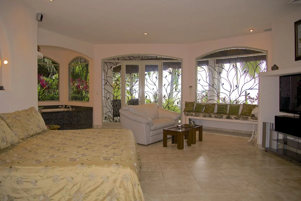 Southbeach_Paradise_28.jpg