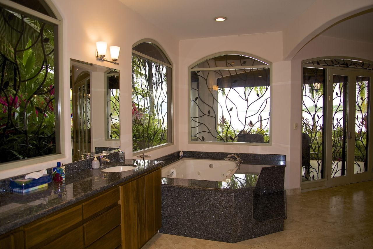 Southbeach_Paradise_36.jpg