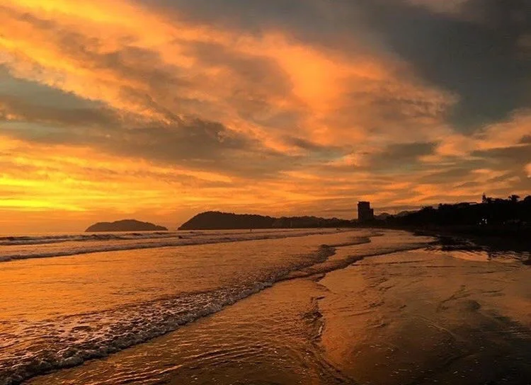 jaco sunset.jpg