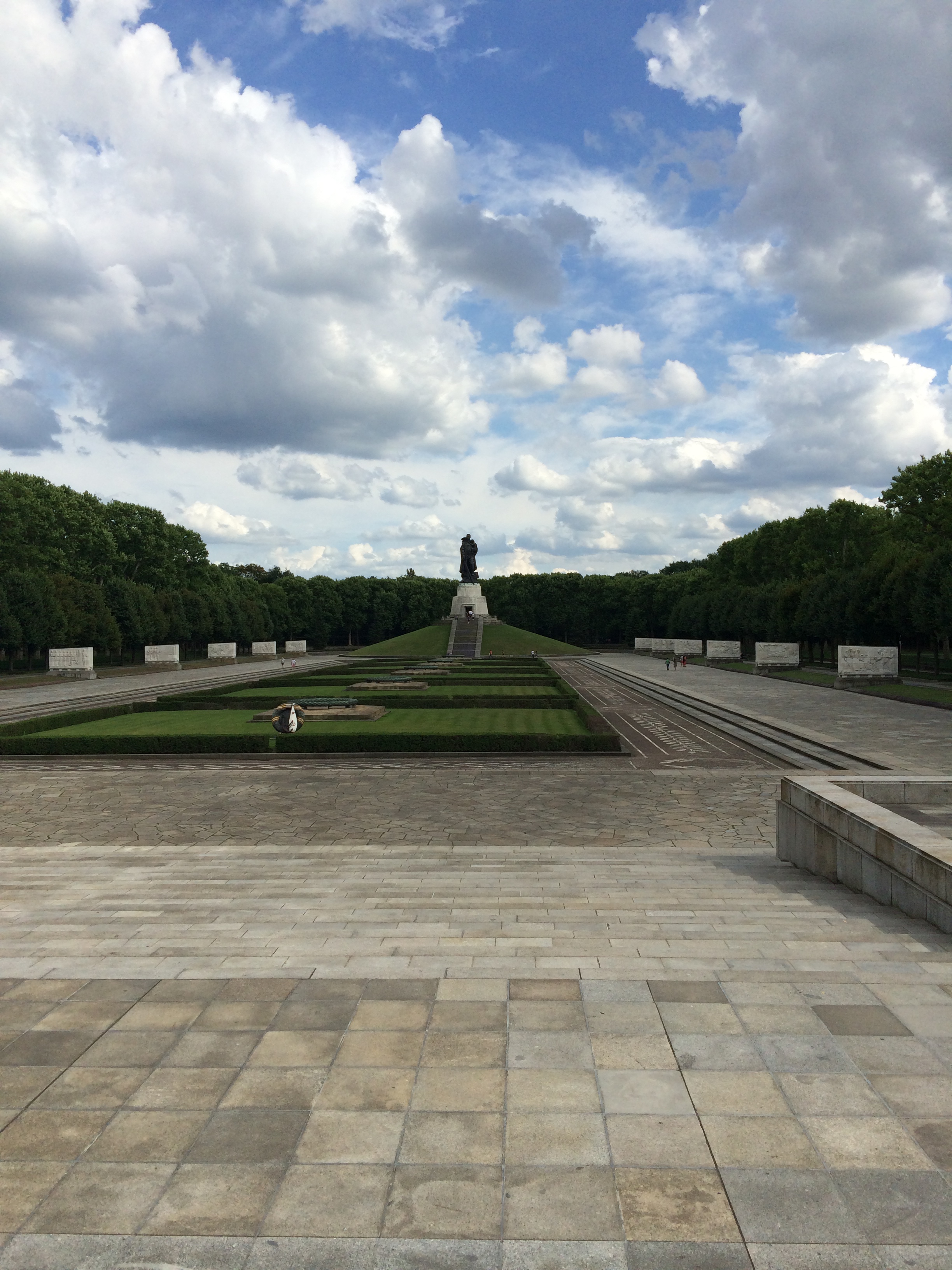 Monument to the Soviet soldiers who fought in WWII, Treptower Park