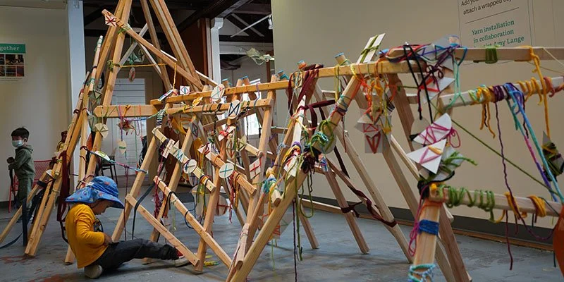 YarnBombing_800x400.jpg