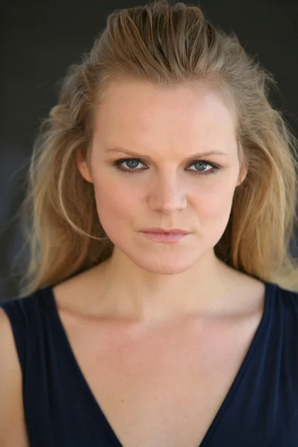Anna headshot 2.jpg