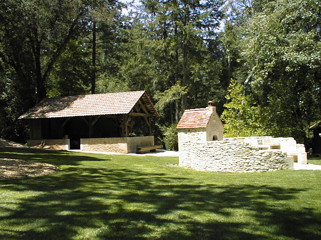 barn&gazebo5.jpg