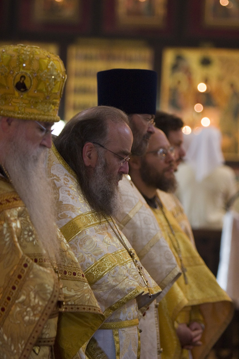 7303%2520Priests%2520on%2520left%2520A1.jpg