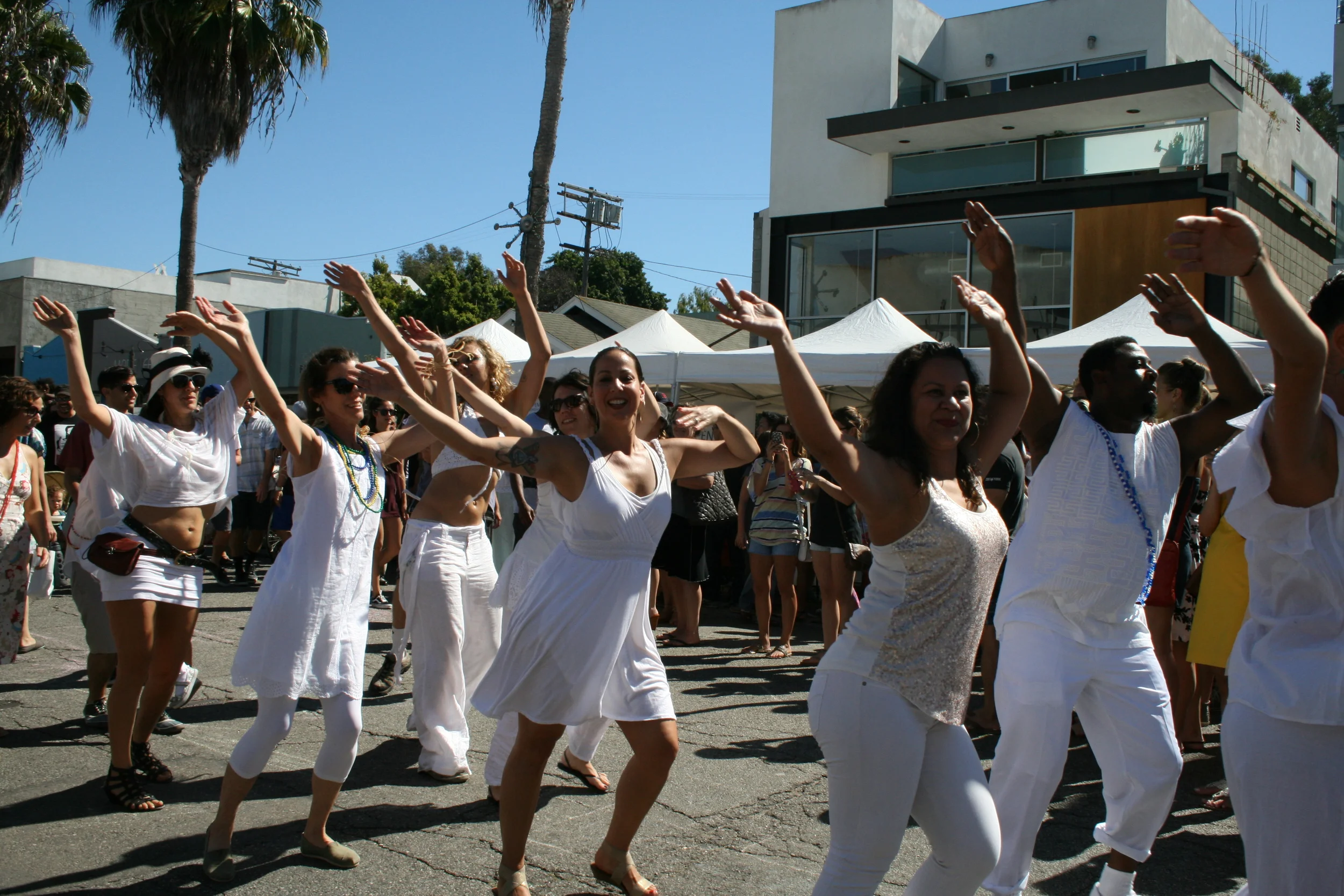  Abbot Kinney Festival drum circle and dancers. (Photo by Kathy Urso) 