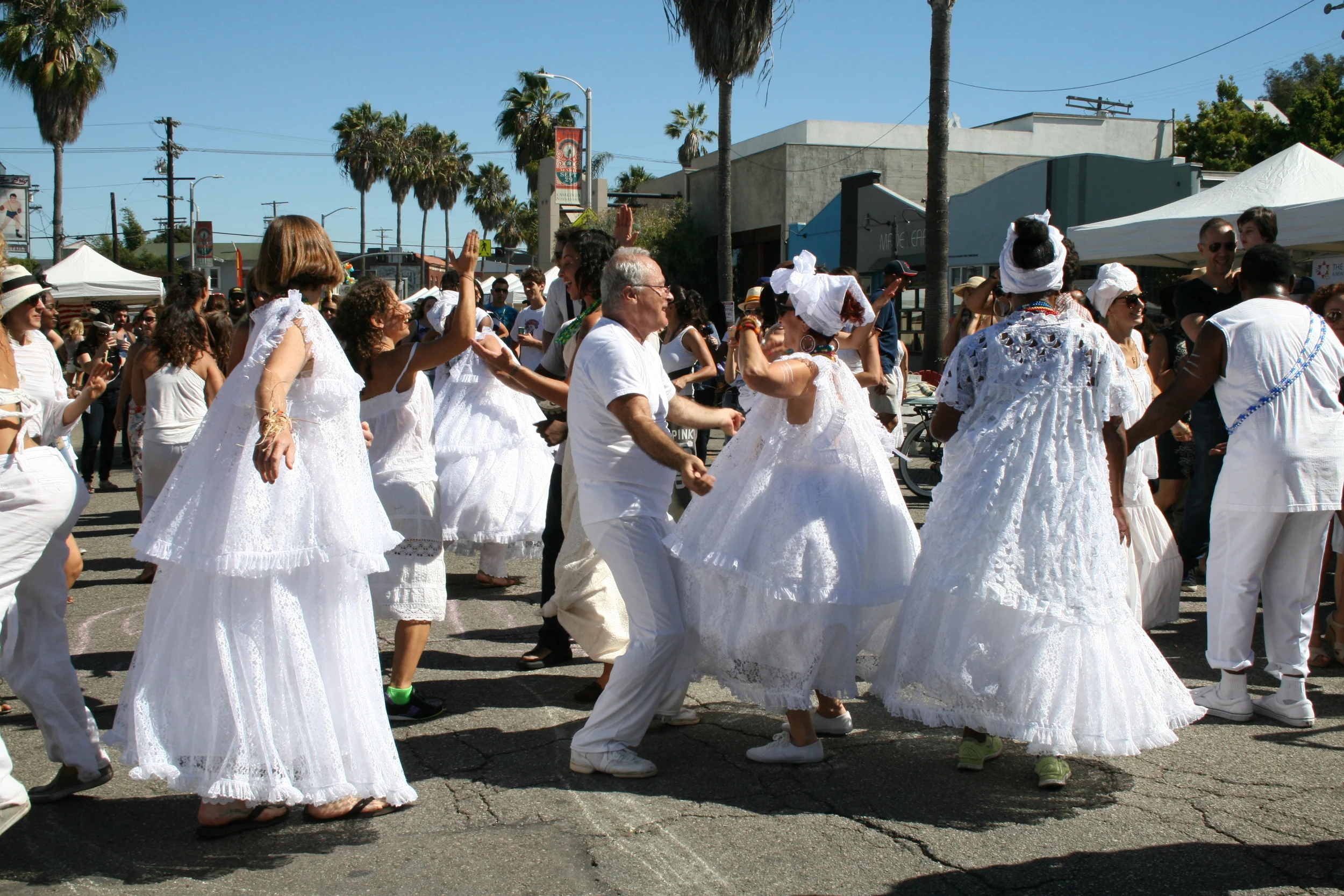  Abbot Kinney Festival drum circle and dancers. (Photo by Kathy Urso) 
