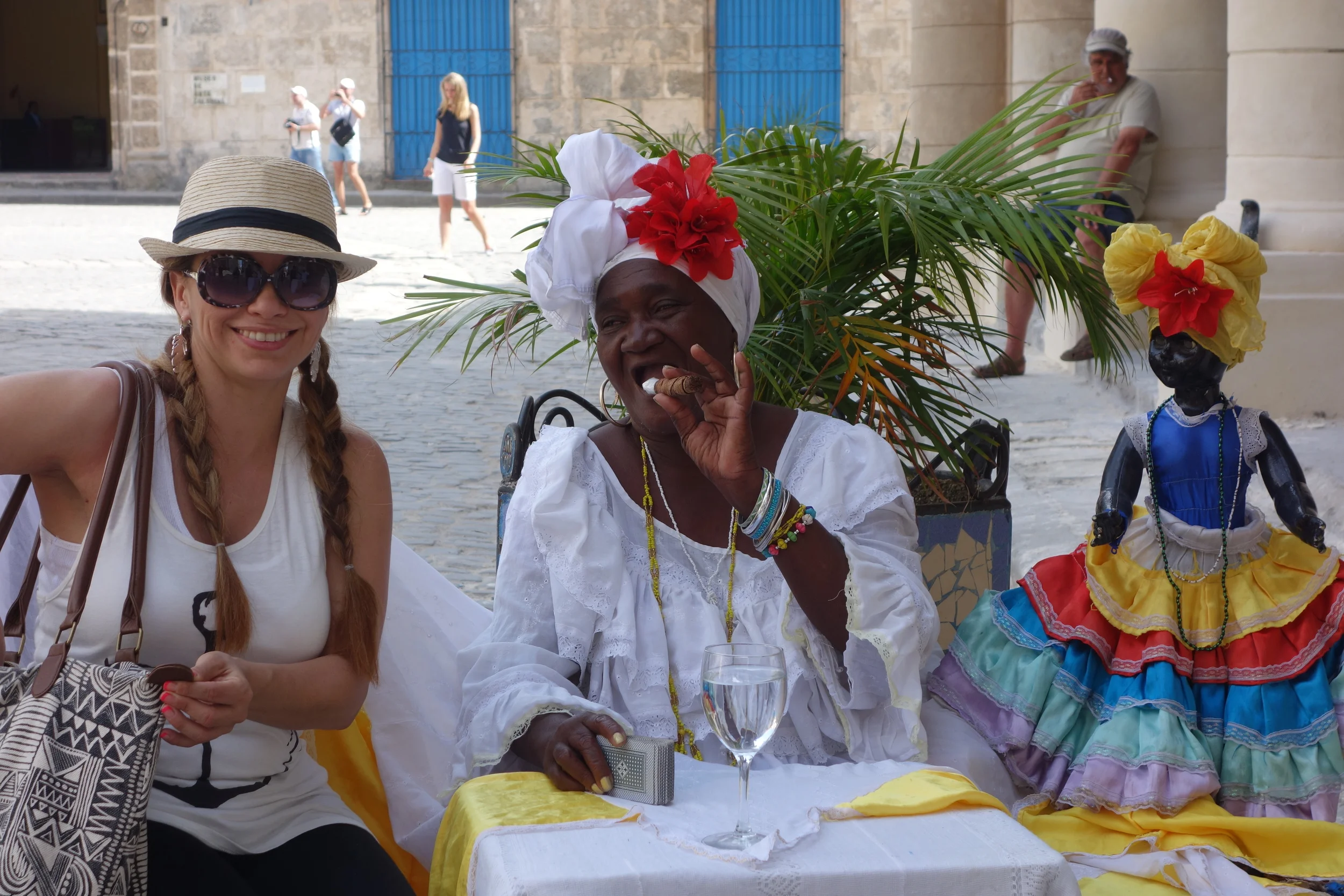  Lorena hears her good fortune. 