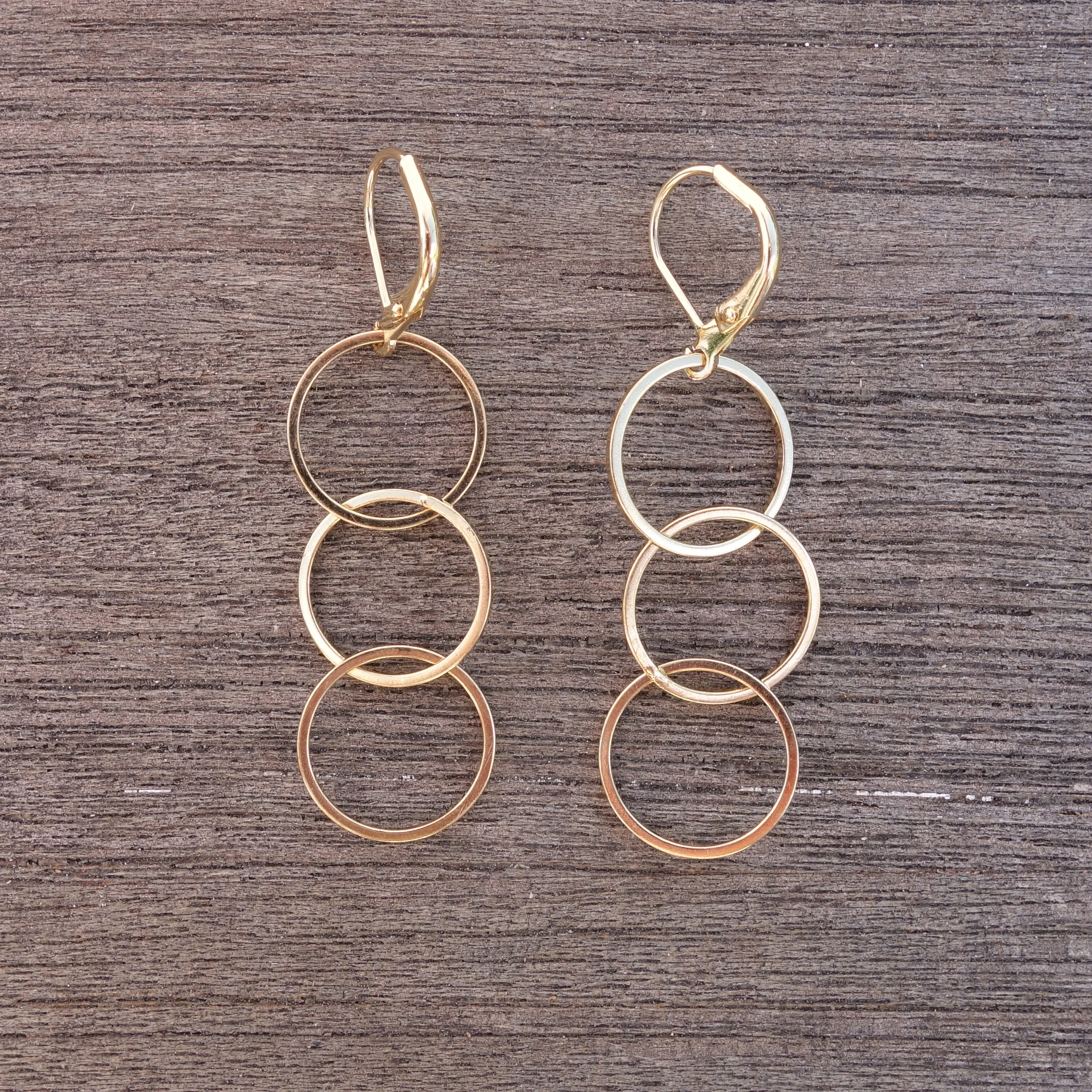 Tres Amici Earrings