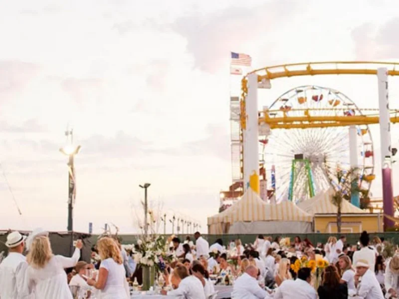 Picnic In Summer Whites At PopUp Dinner LA