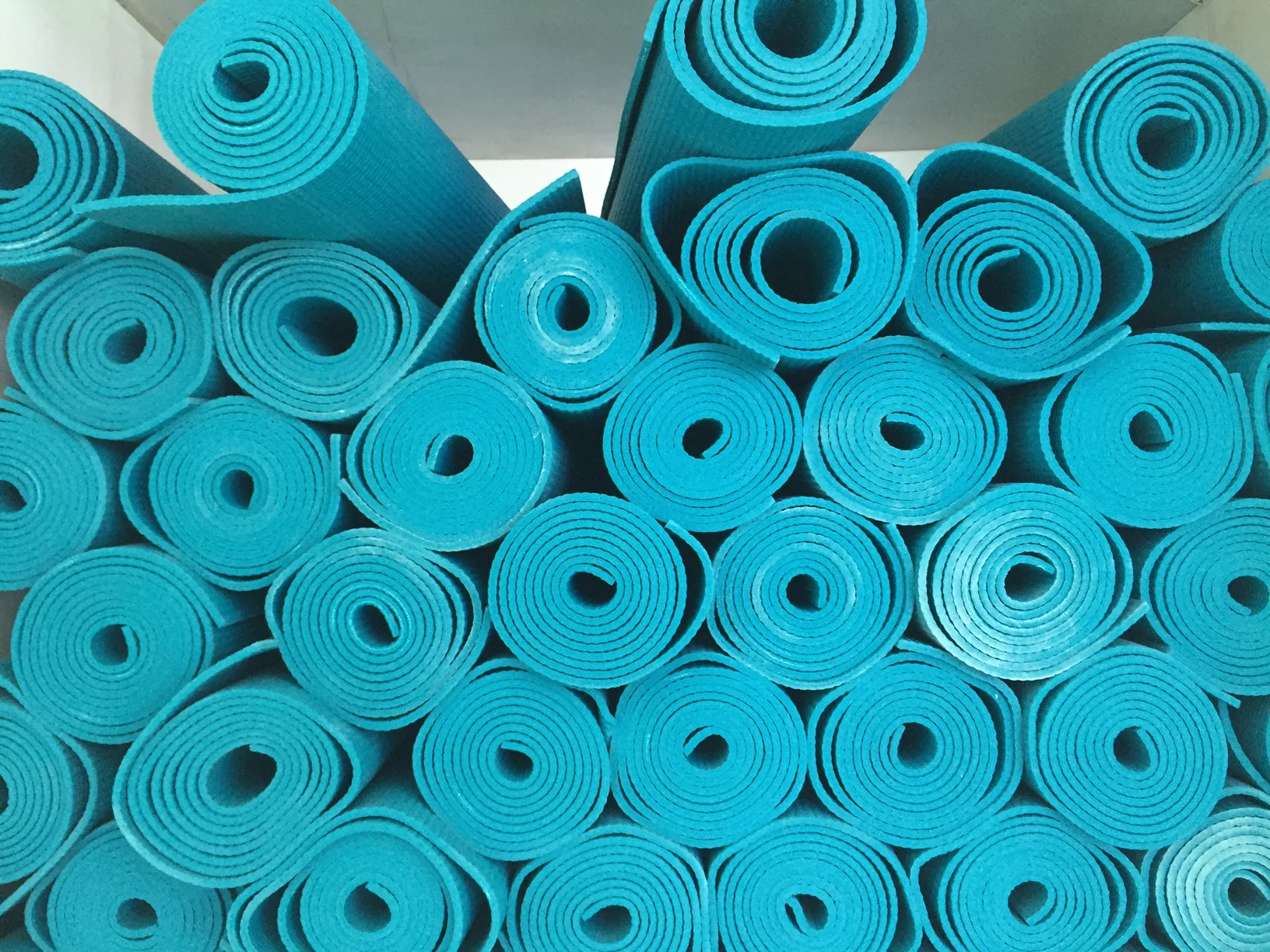 Love Yoga Venice - Mats.JPG