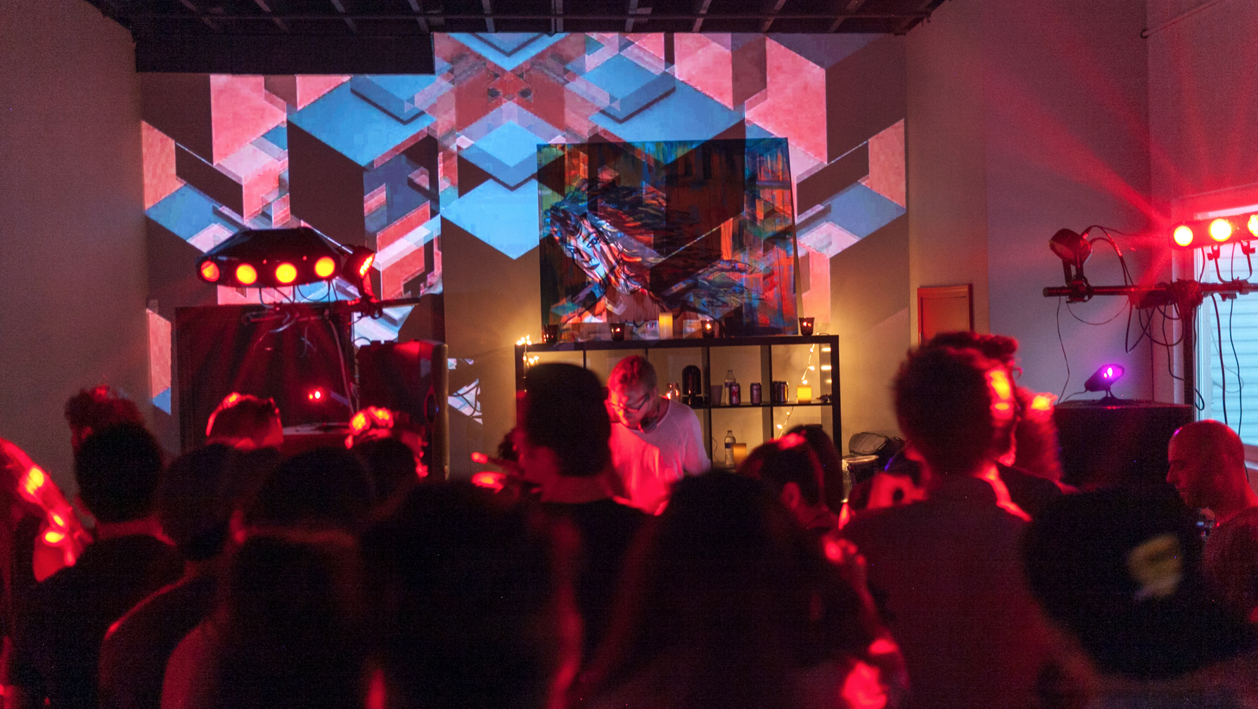 Lincoln Speakeasy Brings Late-Night Libations And Entertainment To The Westside