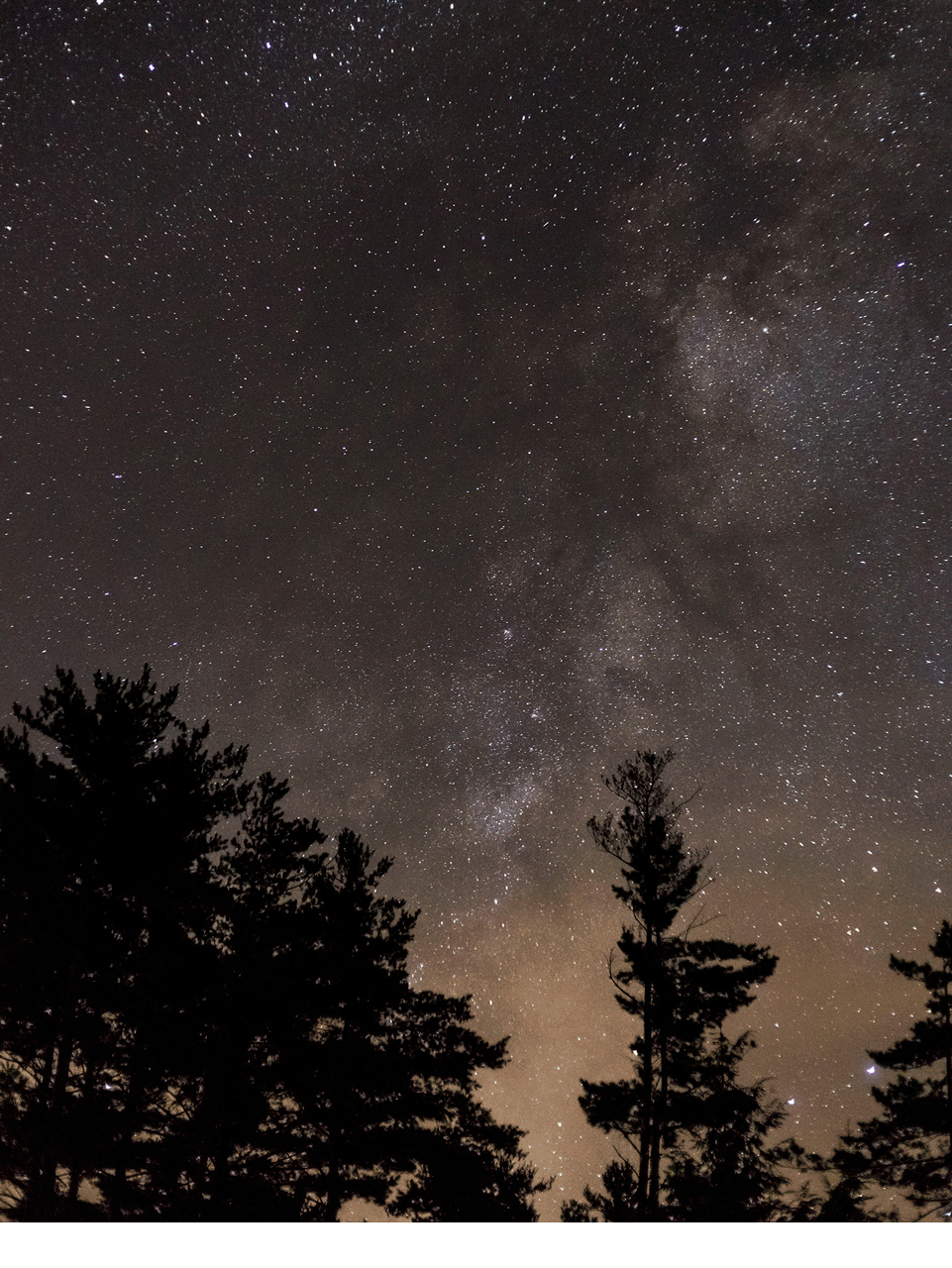 18_05_18_LGHT_SHW_0406_NEW_V3_ShootStar_BrighterSky_Layered.gif