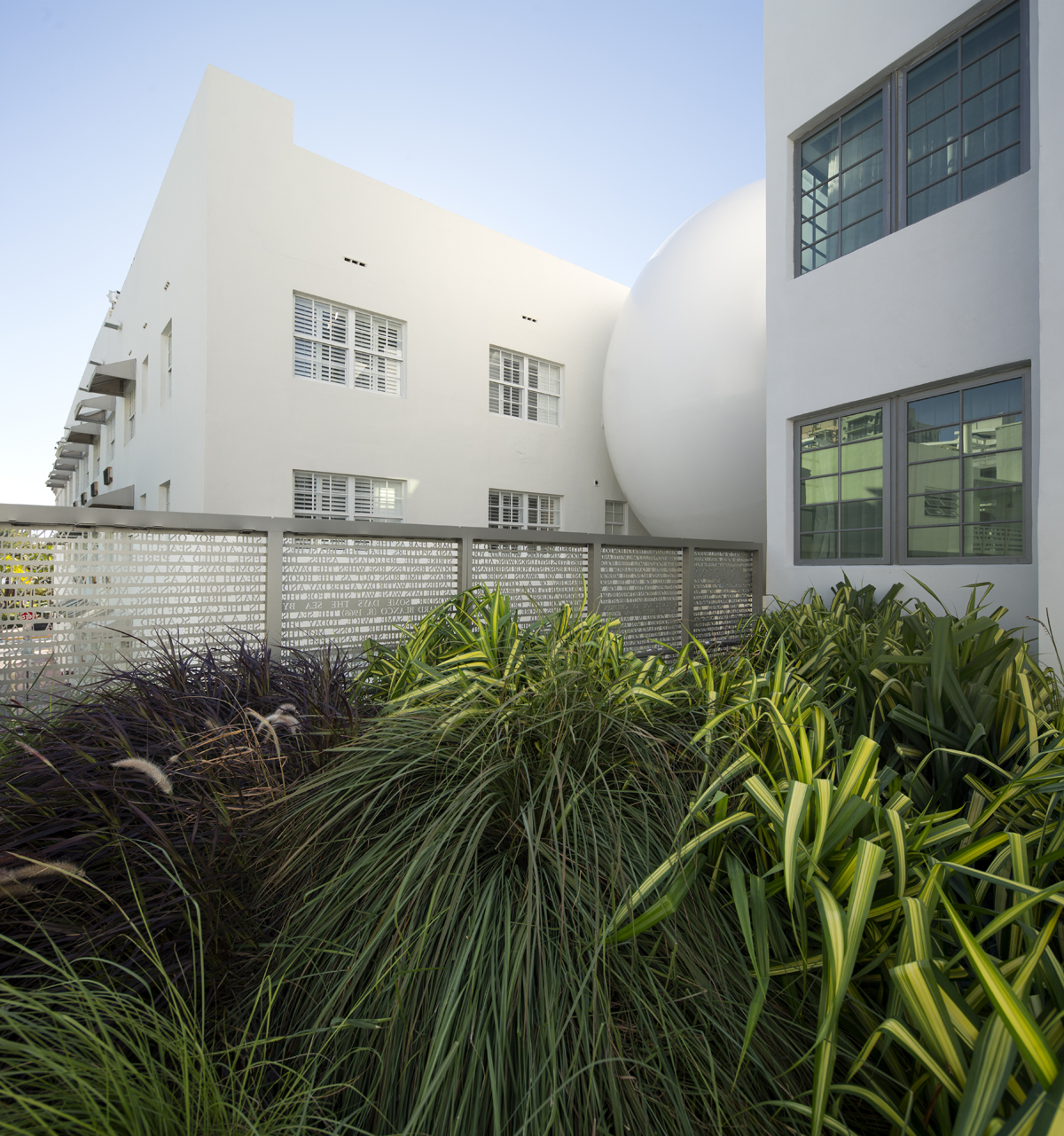 B Betsy Hotel by Shulman + Associates Photo by Robin Hill (c) LO RES (7).jpg