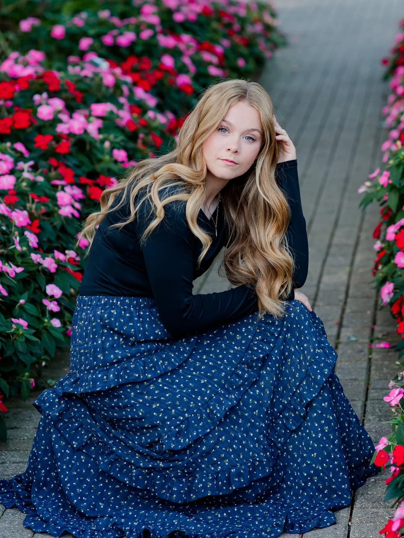 We had the perfect weather for our fall photo shoot! Really loving the vibrant colors! Congratulations Hannah! I always enjoy reading all the articles about you, hopefully I can make it to one of your soccer game soon. Enjoy the rest of your senior y