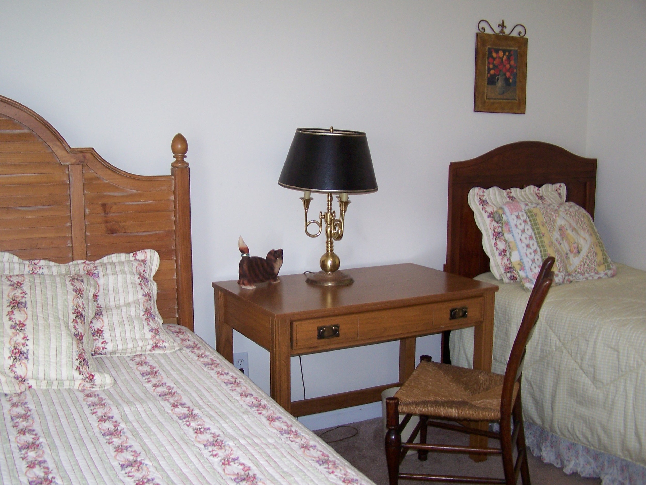 bedroom 1 2.JPG