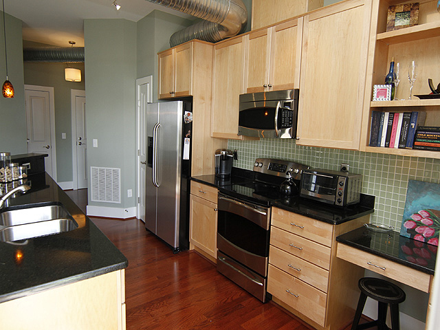 300 Finsbury St Unit 314_7.JPG