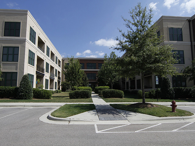 300 Finsbury St Unit 314_1.JPG