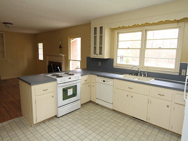 5517 Crescent Dr.D.JPG