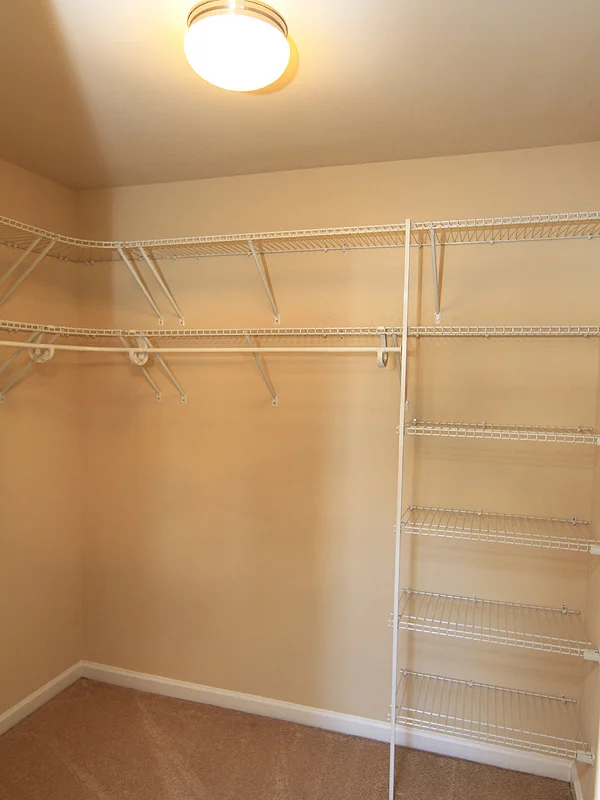 1119 Ileagnes RoadN.JPG