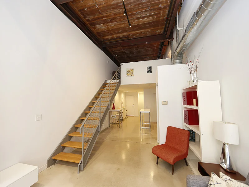 807 East Main StJ.JPG