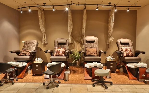 Be a Spa Receptionist at Kalahari Resorts