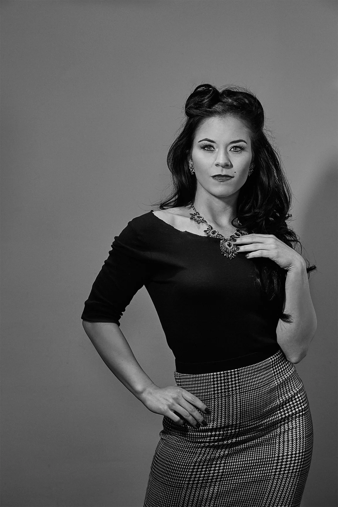 _RNE9612Nicole-Dodson_N,2014_NicoleDodson_ApexNC_ErnestoSue8_Contemporary_Pinup.jpeg
