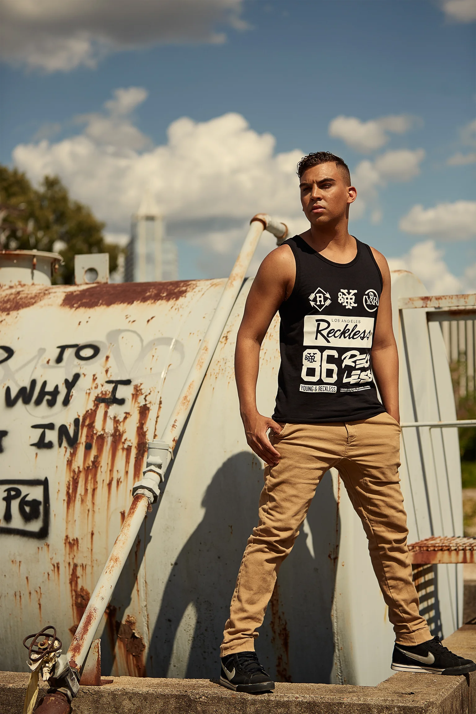 _RNE2130Edgy-Fashion_N,2015_Raleigh_NC_ErnestoSue25.jpeg